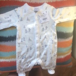 Brand NWT  newborn Janie and jack penguin onesie